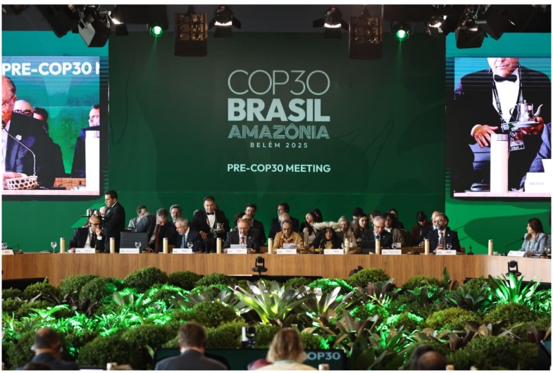Bhupender Yadav participates in the Pre-COP30 Ministerial Roundtable in Brasilia