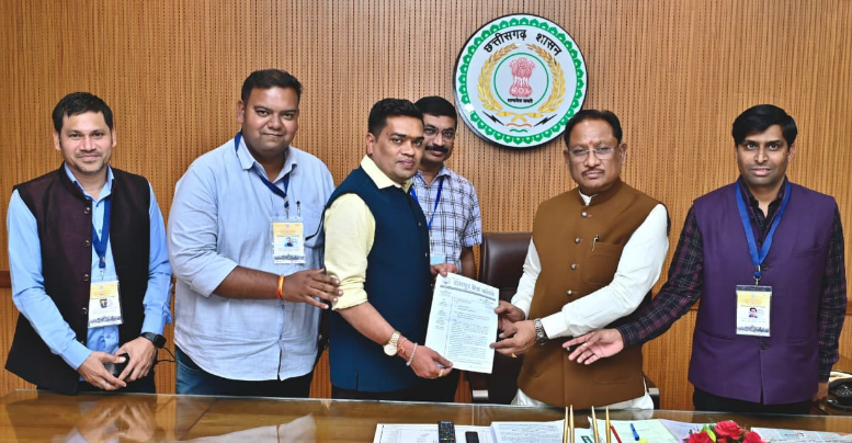 Press Club Delegation Pays Courtesy Visit to CM Vishnu Deo Sai