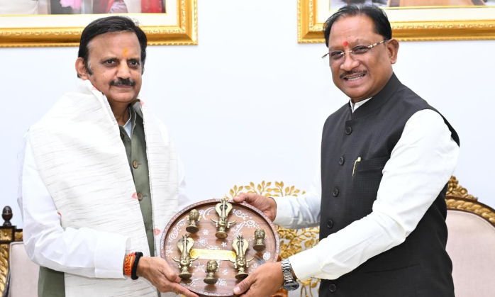 Deputy CM of Madhya Pradesh  Rajendra Shukla Pays Courtesy Visit to CM of Chhattisgarh  Vishnu Deo Sai