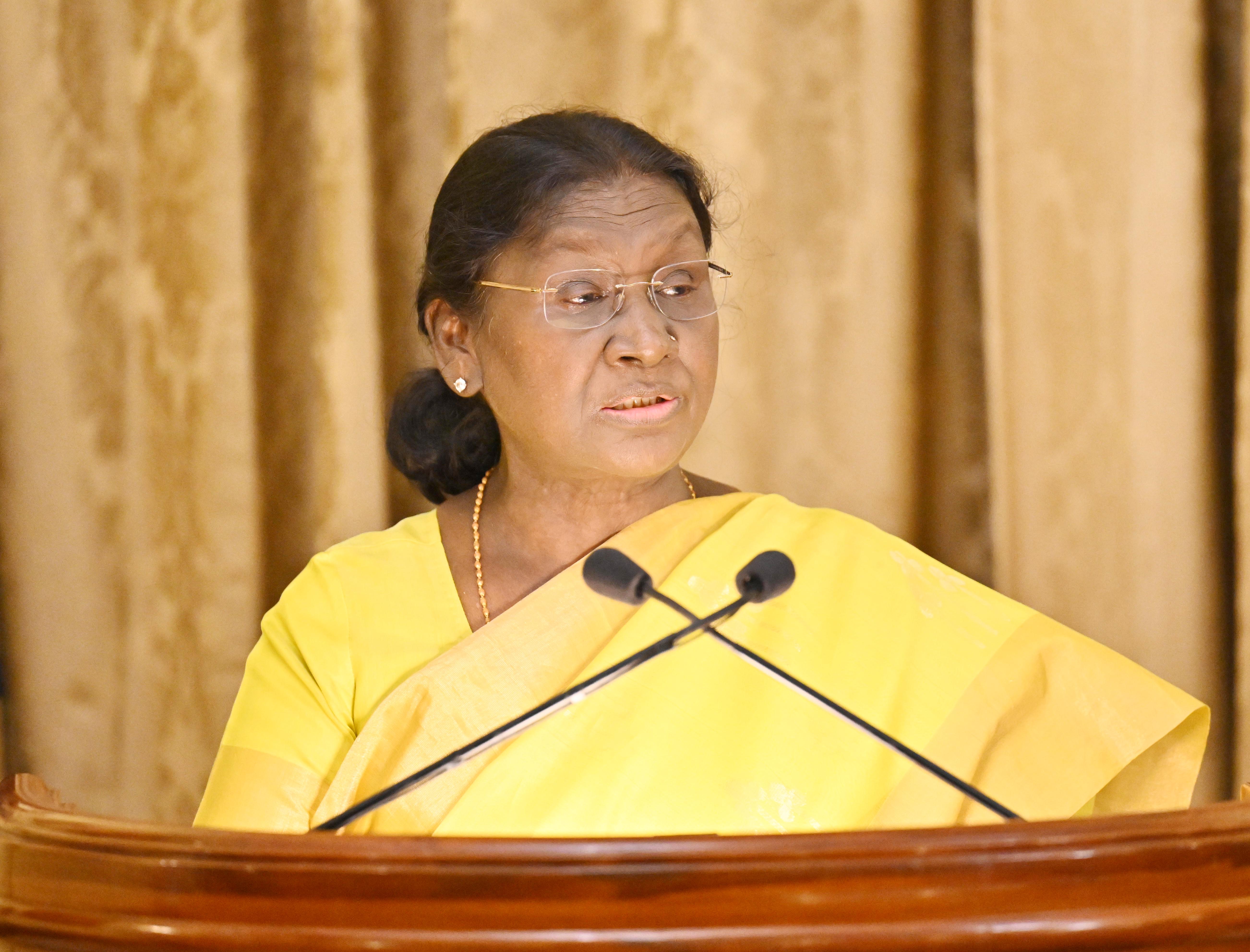 OFFICERS OF CENTRAL POWER ENGINEERING SERVICE AND INDIAN ECONOMIC SERVICE CALL ON THE PRESIDENT