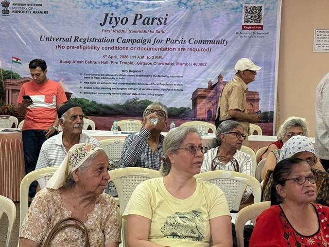 Universal Parsi Registration Drive Sees Enthusiastic Response in Mumbai