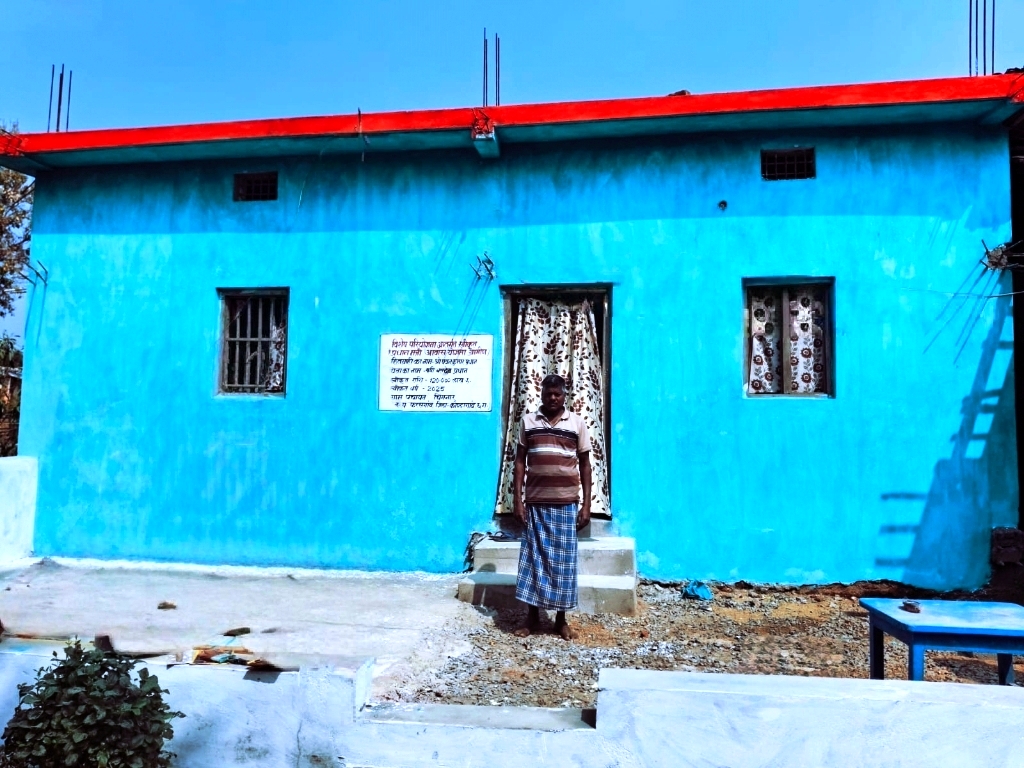 Leaving violence behind, former maoist in kondagaon gets permanent home and rebuilds life with state’s rehabilitation and housing support