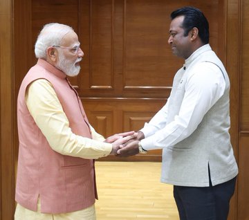 Shri Leander Paes meets the PM