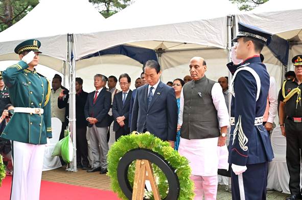 Raksha Mantri and Minister of Patriots & Veterans Affairs, Republic of Korea inaugurate Indian War Memorial in Seoul
