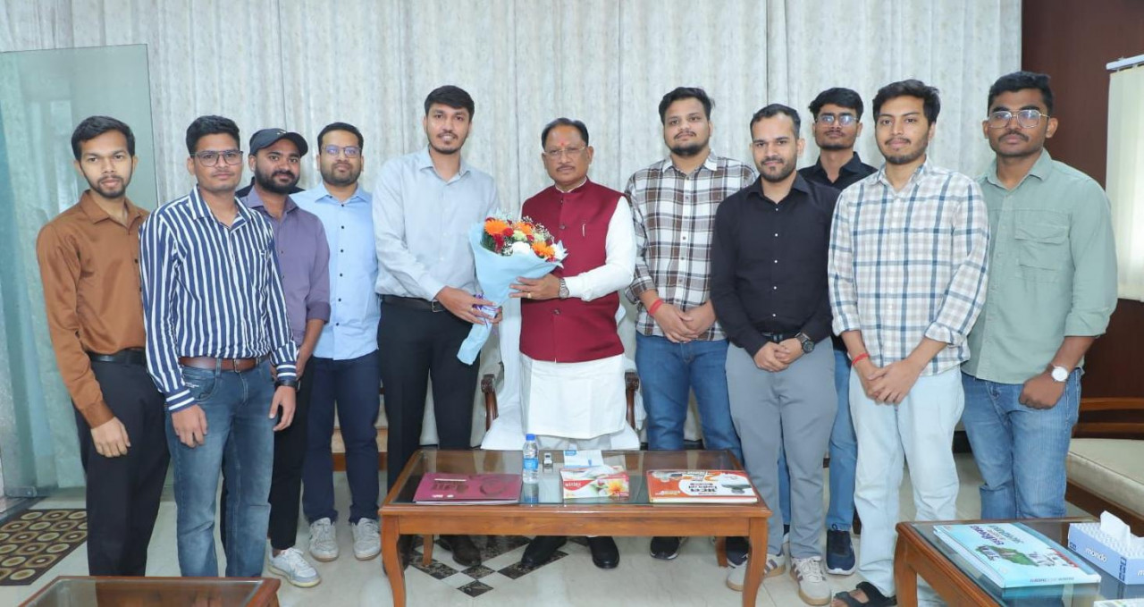 CM Vishnu Deo Sai Hails UPSC Prelims Success of the Students from Tribal Youth Hostel
