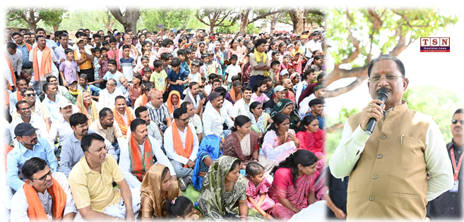 Under the Shade of a Mango Tree, CM Vishnu Deo Sai Holds Village Chaupal in Nimdha, Announces Nursing College and Mini Stadium