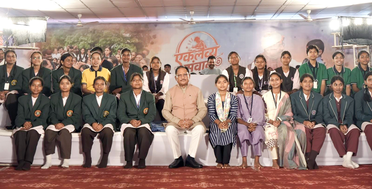 CM Vishnu Deo Sai Encourages Eklavya Students in Eklavya Samvad Programme