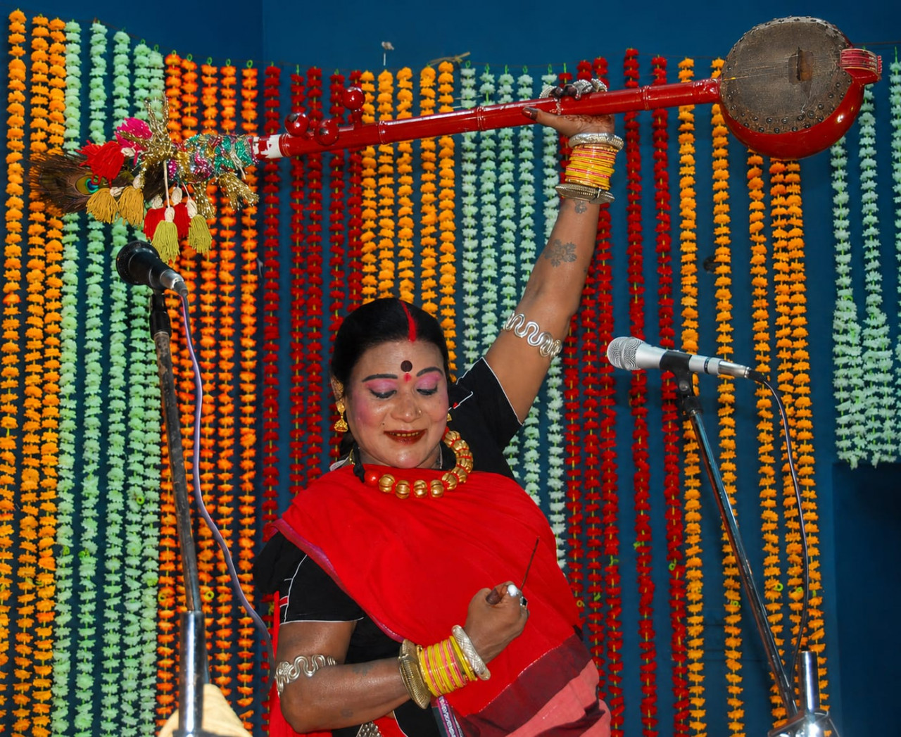 Padma Vibhushan Dr. Teejan Bai Given Full State Honours as Thousands Gather to Bid Farewell to the Legendary Pandavani Exponent