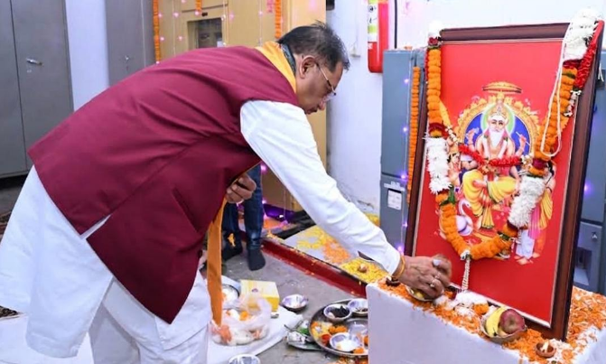 Bhagwan Vishwakarma’s Teachings Inspire us to Honour Skill, Labour and Creativity: CM Vishnu Deo Sai