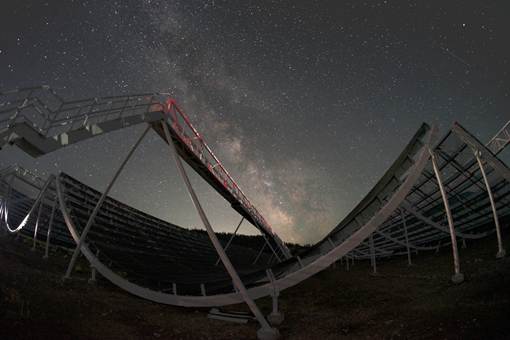 Scientists map earliest glow of hydrogen, opening a new window to the universe