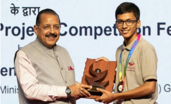 Raigarh student Krishna Agrawal wins third prize at national-level science competition