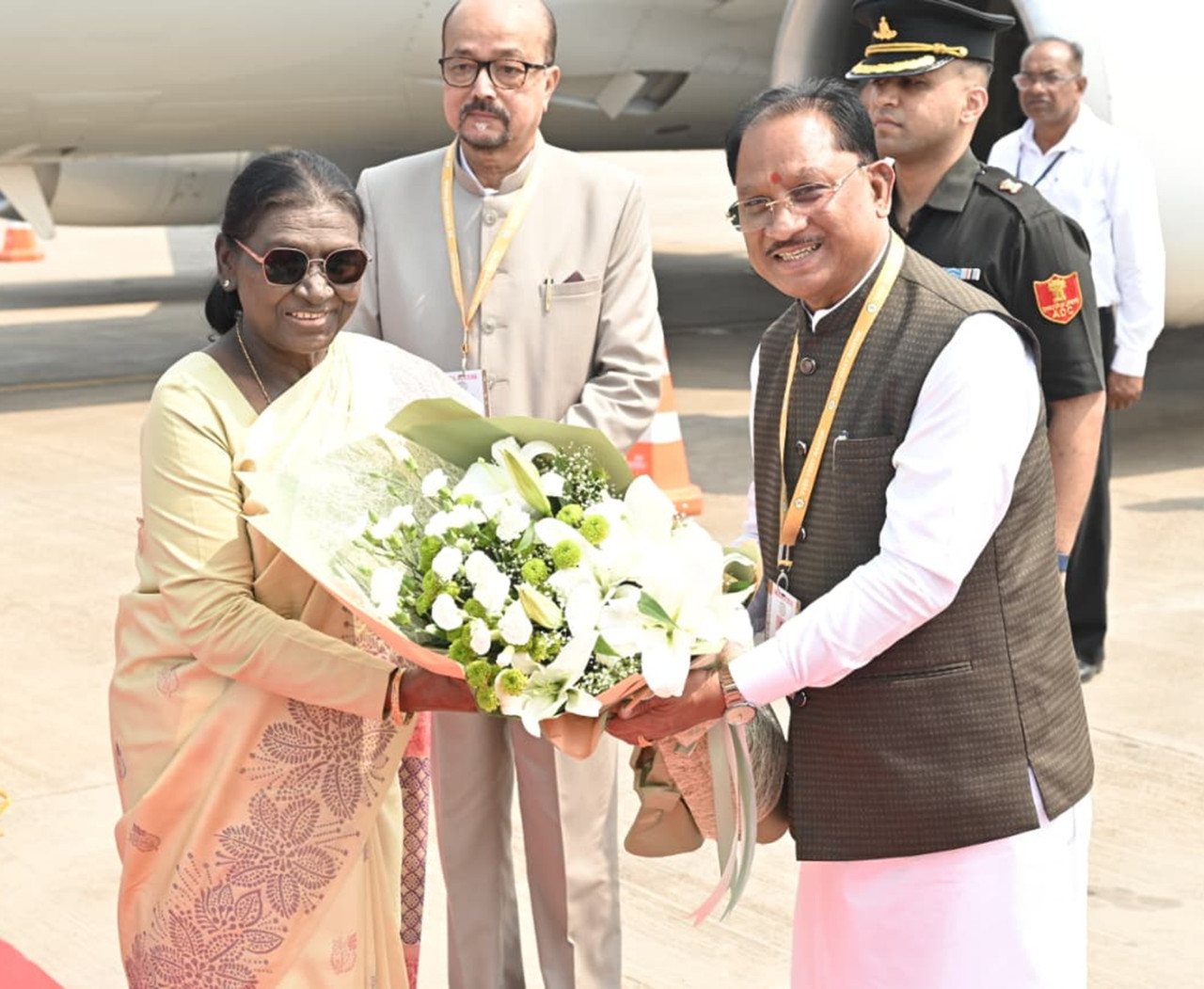 President Droupadi Murmu Receives Warm Welcome on the Sacred Land of Chhattisgarh